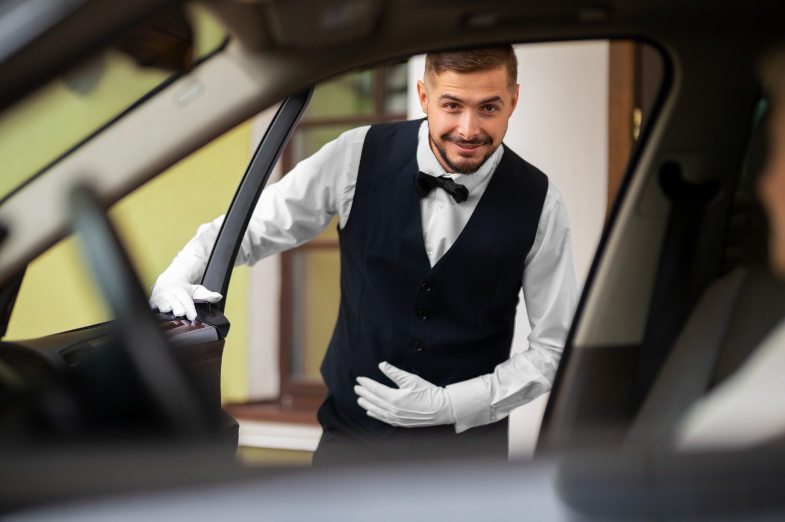 Affordable Luxury: Budget-Friendly Chauffeur Services in UAE 