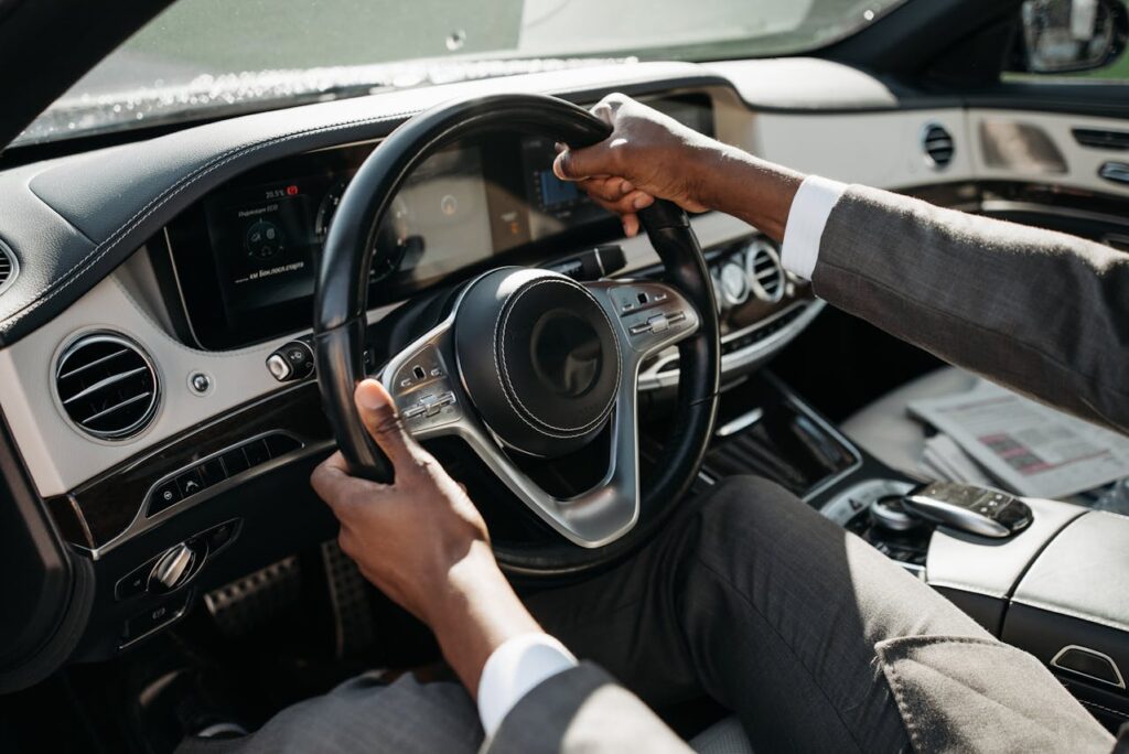 Drive vs. Fly in the UAE: A Precise Travel Analysis