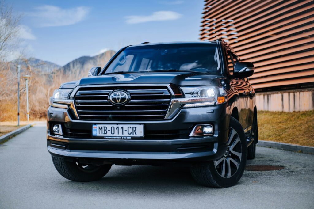 Top SUVs for Chauffeur Hire in Dubai 2025