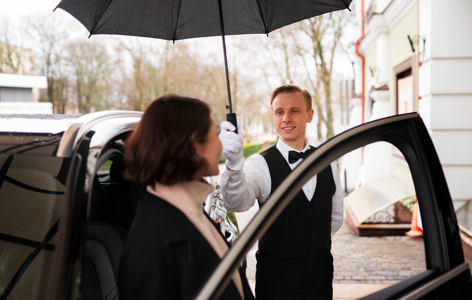 Latest Trends in Dubai Travel with Chauffeur Services