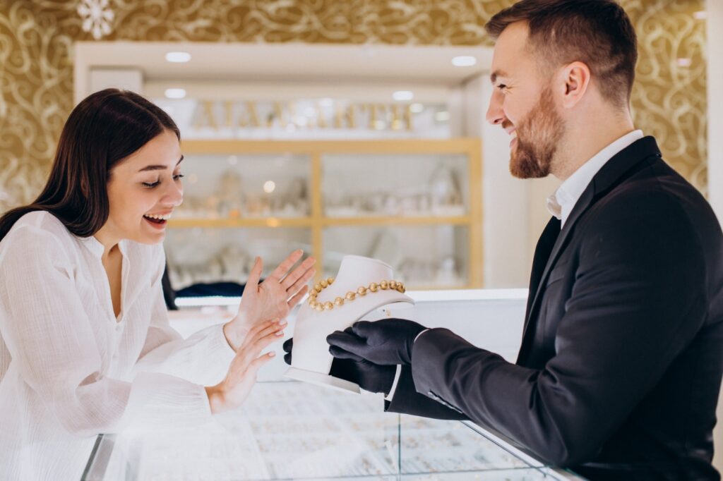 Top 10 Must-Visit Shopping Destinations in Dubai 2025
