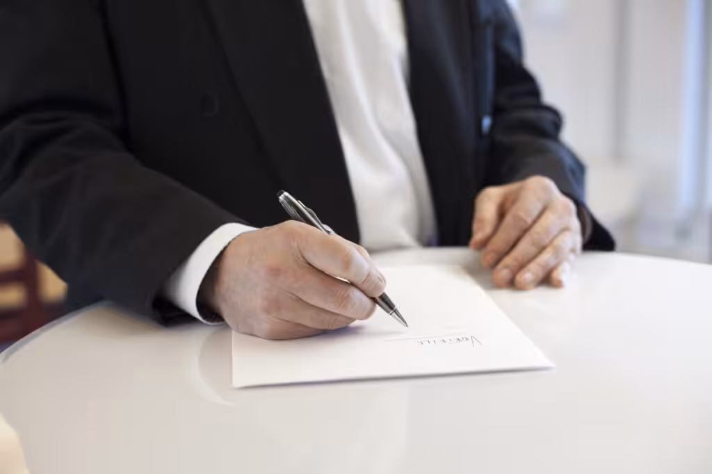 Why Choose a Monthly Chauffeur Service Contract?