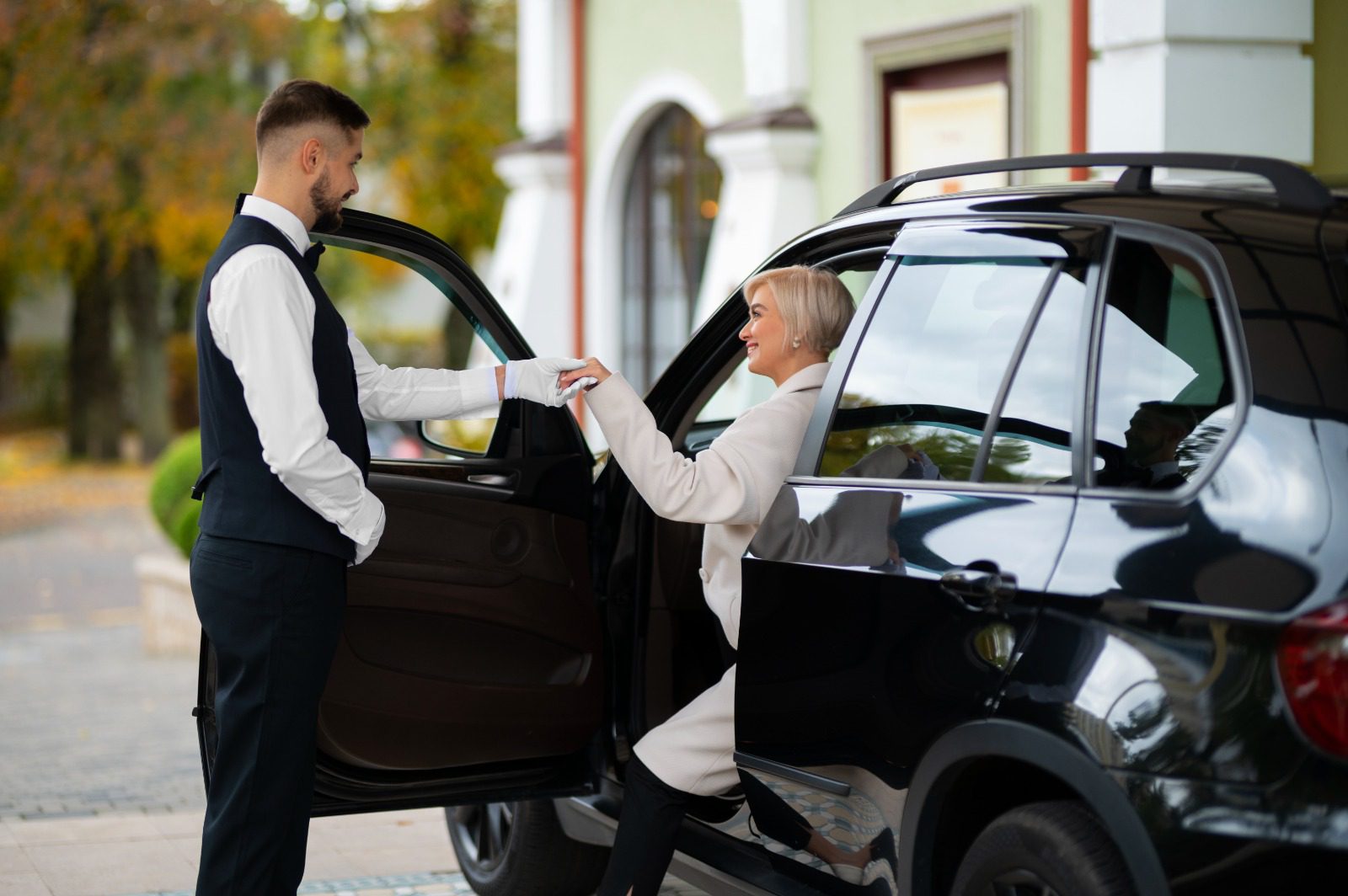 Israel-Iran Tensions: Safe Chauffeur Services in UAE
