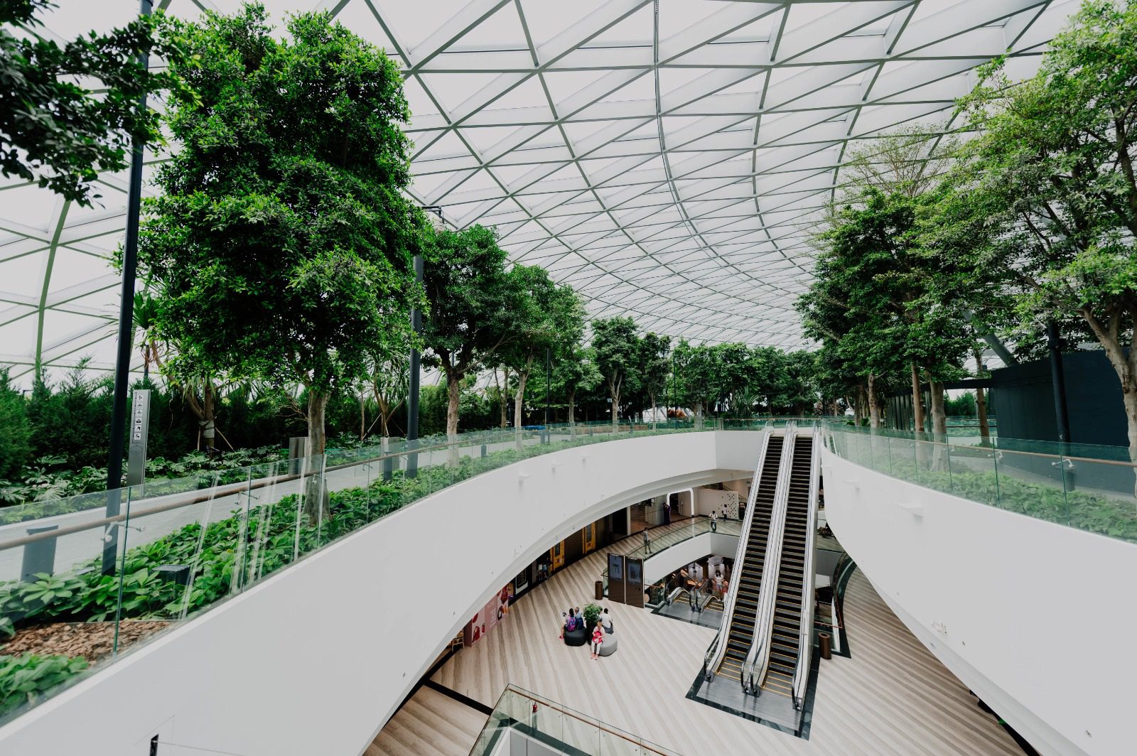 Top 10 Must-Visit Shopping Destinations in Dubai 2025