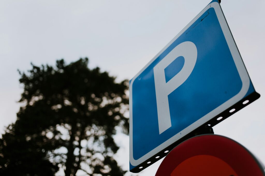 Dubai Parking Guide 2025: Commercial Areas Simplified
