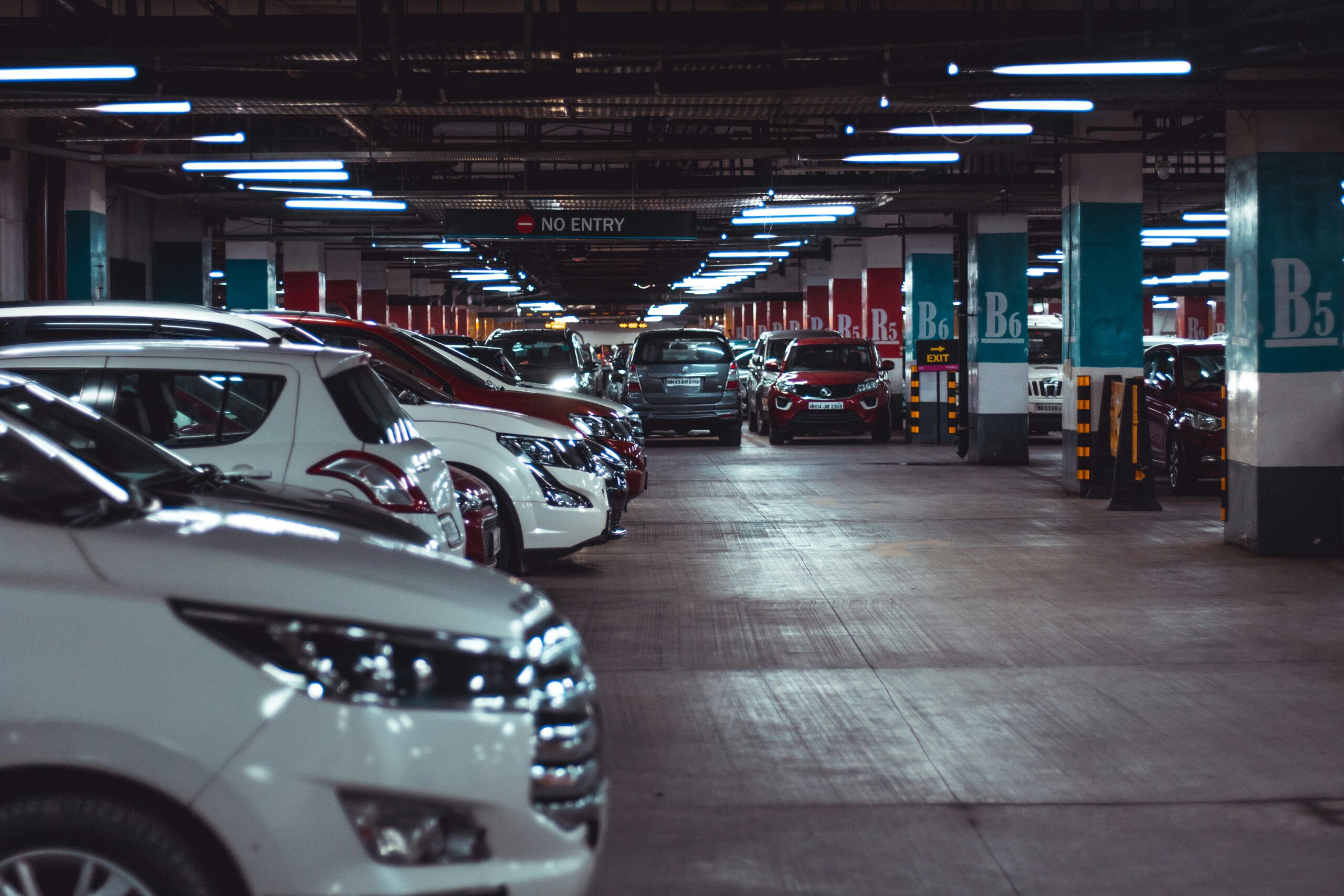 Dubai Parking Guide 2025: Commercial Areas Simplified