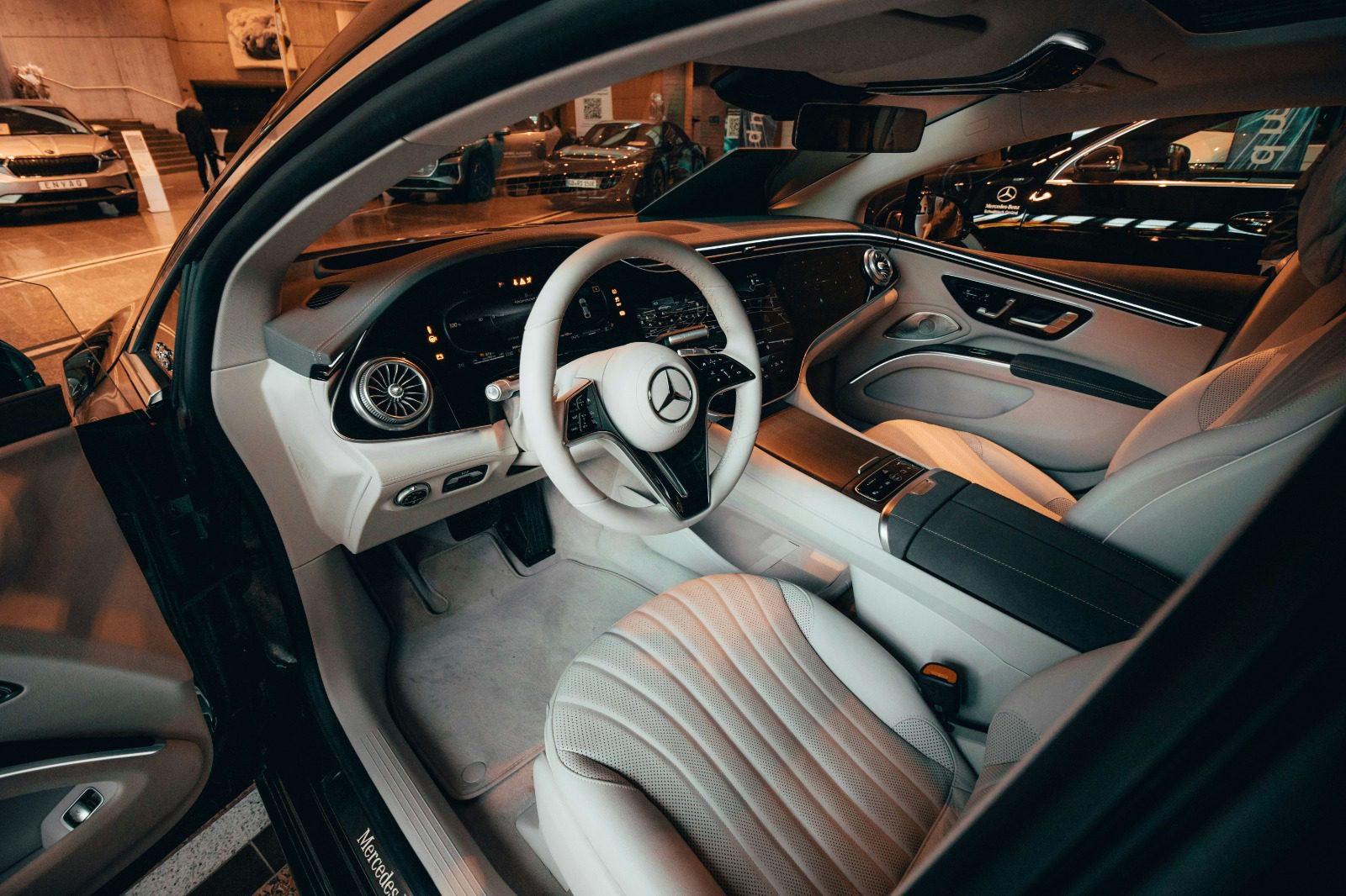 Hire a Chauffeur in Emirates Hills: Luxury Travel