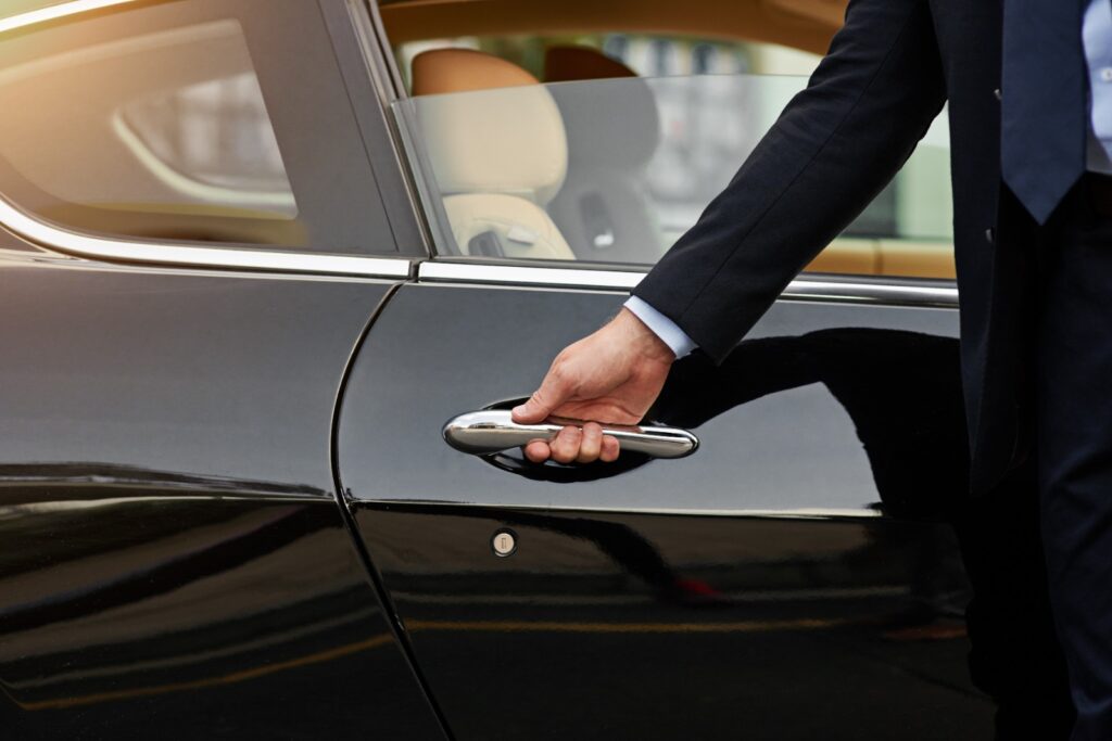 Chauffeur Services Perfect for VIPs and Celebrities at Dubai Events