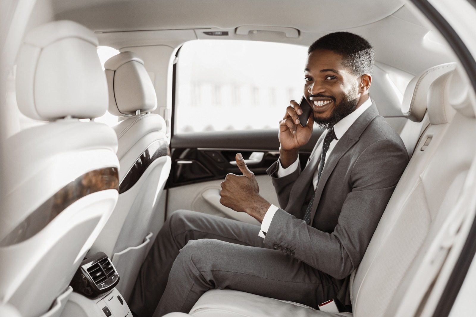 Elevate Trèsind Studio Dining with Riderzone Luxury Transfers