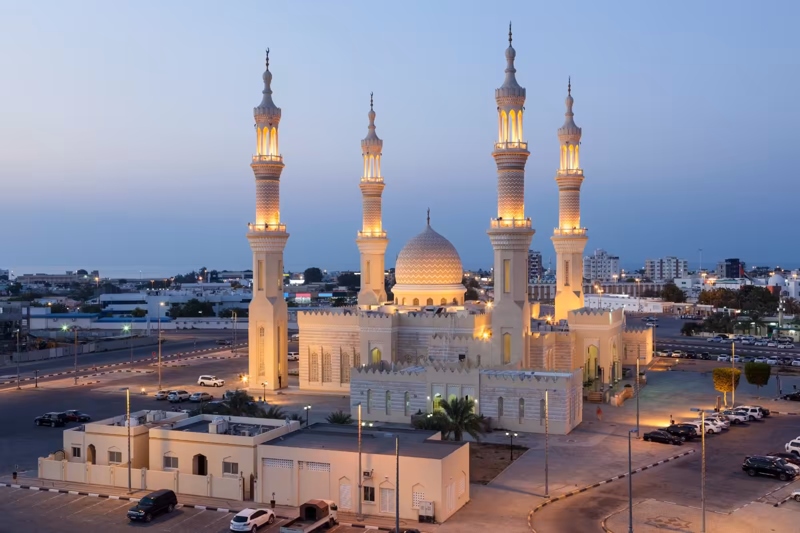 Beat Dubai Traffic: Fastest Route to Ras Al Khaimah