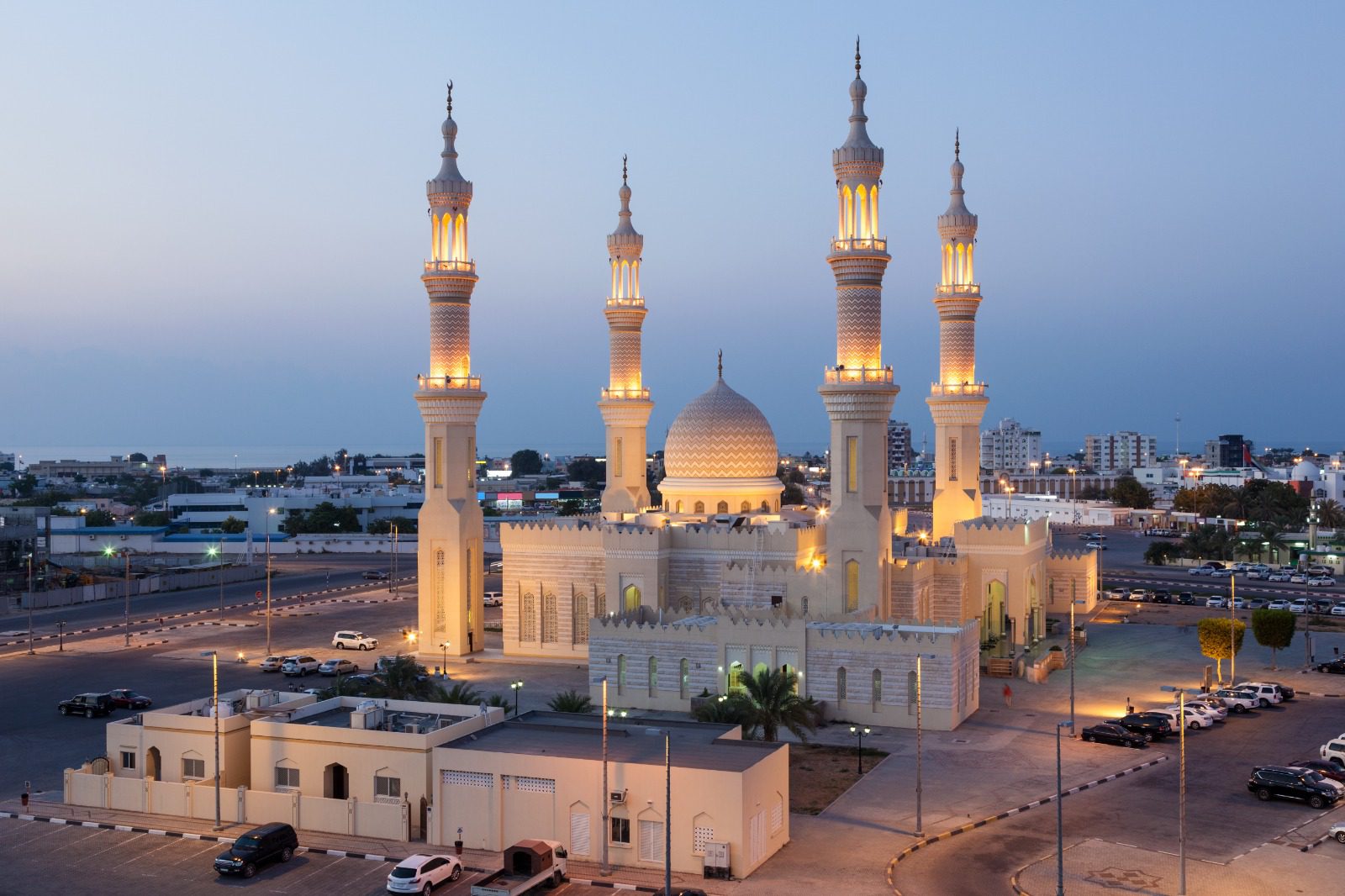 Beat Dubai Traffic: Fastest Route to Ras Al Khaimah