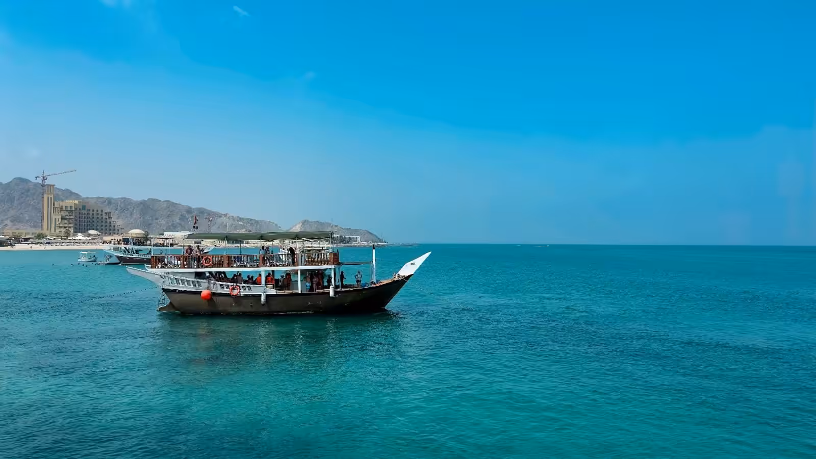 Luxury Chauffeur to Fujairah from Dubai