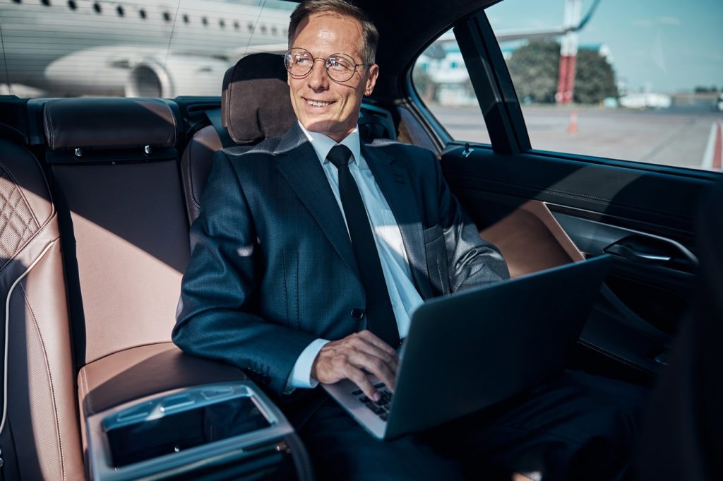 UAE Chauffeur Company in 2026: Why Riderzone