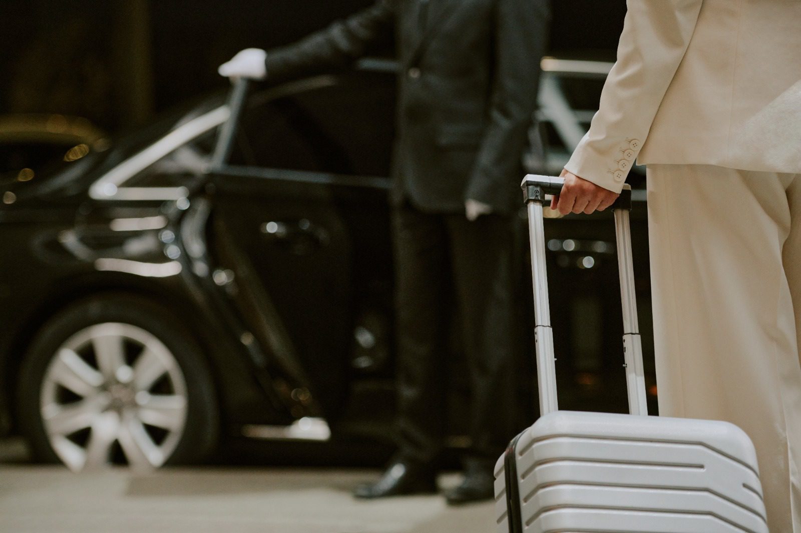 Executive Car Services Dubai: Safety & Discretion