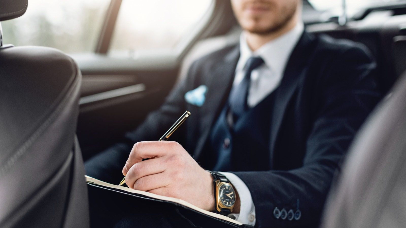 Iconic Luxury Vehicles in Dubai 2026 | Riderzone