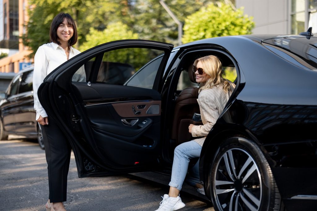 Iconic Luxury Vehicles in Dubai Chauffeur Services