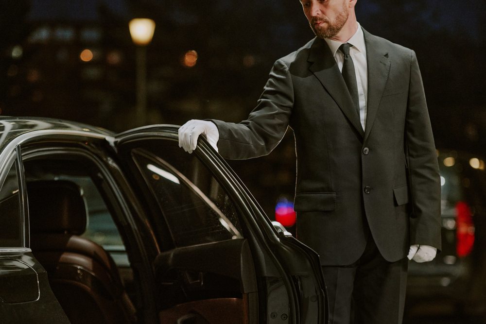 Flexible Booking Dubai Chauffeur | Book Anytime Today