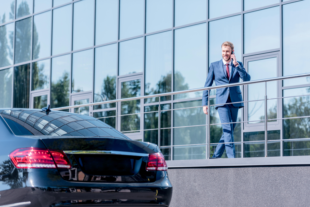 Luxury Chauffeur Service Dubai | Book VIP Travel Today